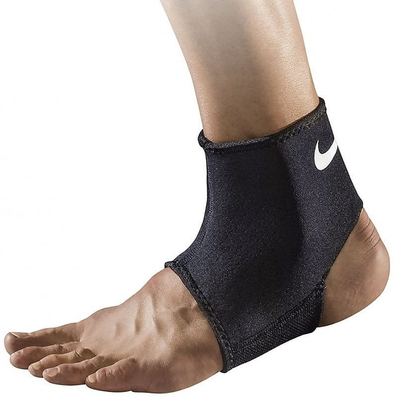 Bandáž na kotník Nike Pro Combat Ankle Sleeve 2.0